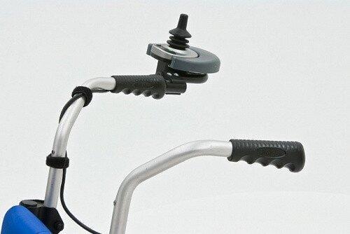 Кресло-коляска Отто Бокк Skippy с электроприводом (32 см, серебряный металлик) — фото 3